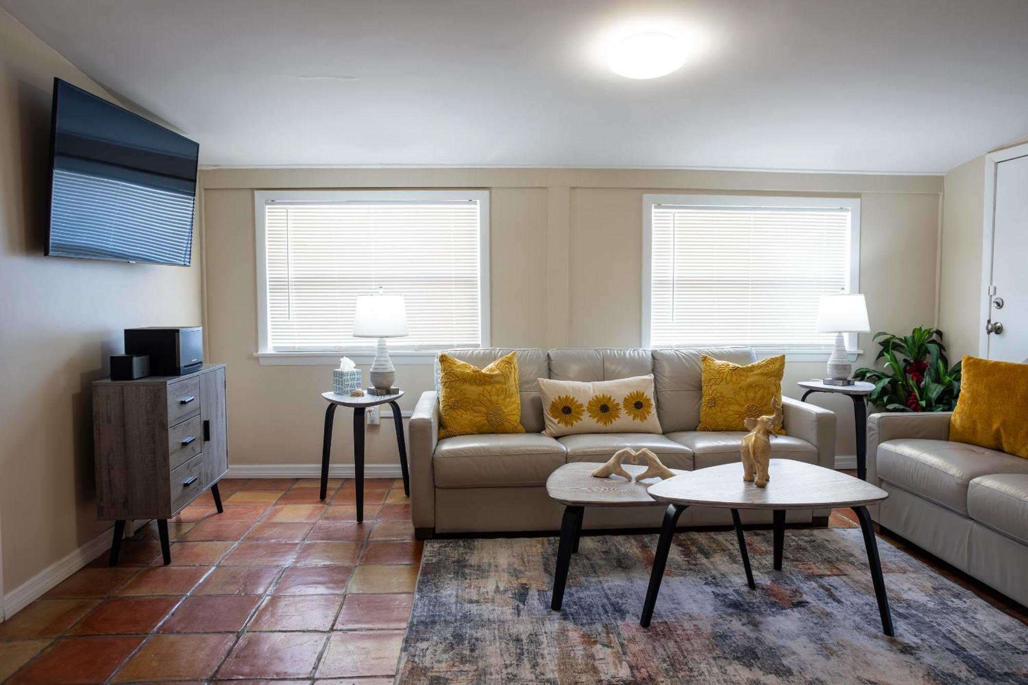 Comfy 3 Bedroom With Parking & Close To Everything North North Naples Εξωτερικό φωτογραφία