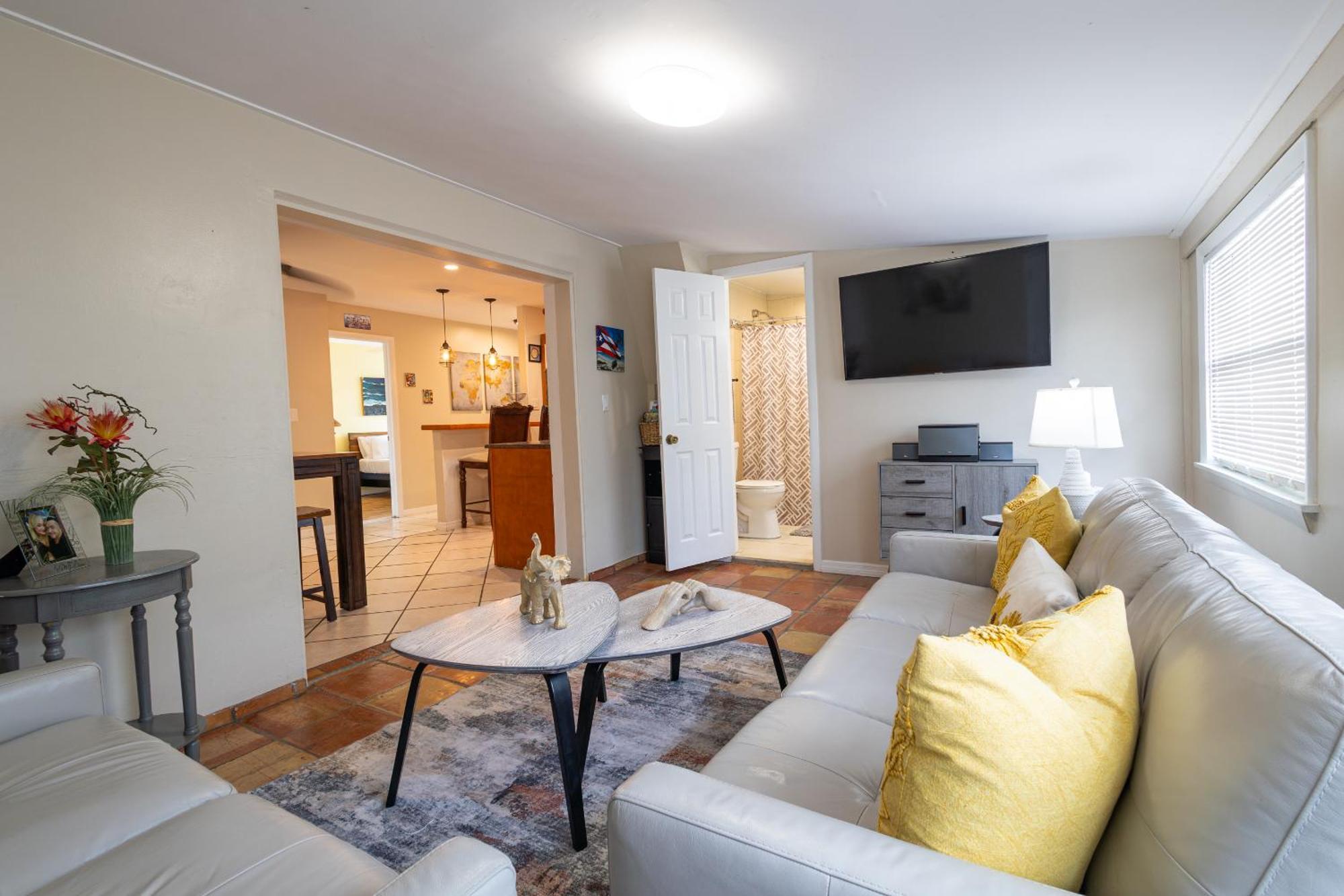 Comfy 3 Bedroom With Parking & Close To Everything North North Naples Εξωτερικό φωτογραφία