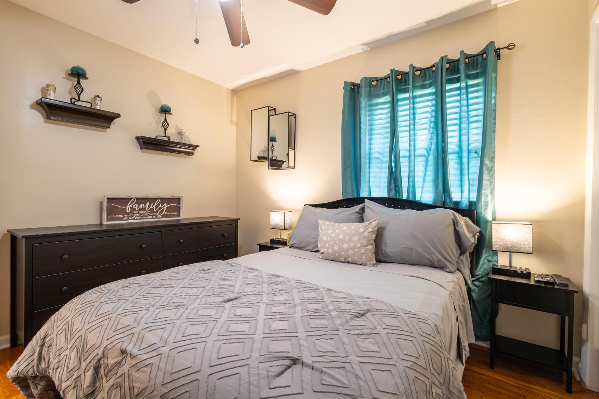 Comfy 3 Bedroom With Parking & Close To Everything North North Naples Εξωτερικό φωτογραφία